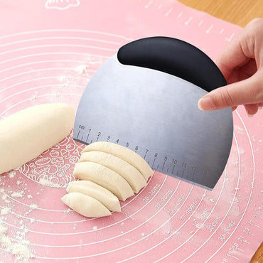 Round Dough Scraper Anti Rust Dough Scraper with Stable Rubber Handle