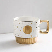 (Net) Moon and Stars Ceramic Cup with Golden Handle - Elegant and Customizable Drinkware / 122887