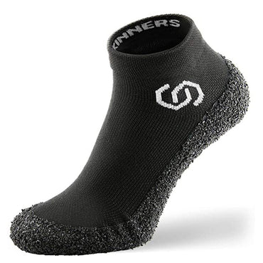 Skinners  White Large  40 to 43