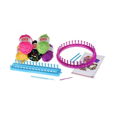 KNITTING SET.