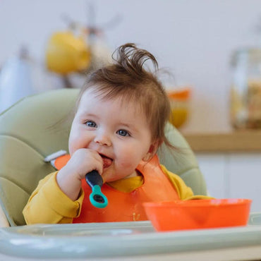 Tommee Tippee Smushee Spoons 4m+ (2Pcs) / 471864 - Karout Online -Karout Online Shopping In lebanon - Karout Express Delivery