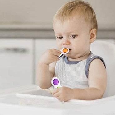 White Plastic Pop It Bubble Fidget Keychain / PO-26 - Karout Online -Karout Online Shopping In lebanon - Karout Express Delivery