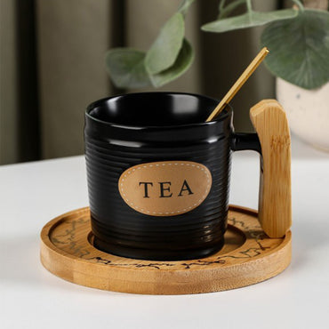 (Net) Chic Ceramic Cup with Wooden Handle and Teaspoon / 715704