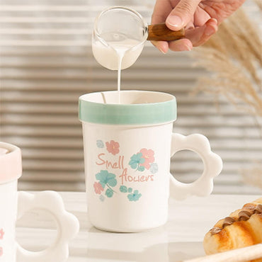 (Net) Ceramic Coffee Mug with Lid and Flower Shaped Handle - 16oz / 886320