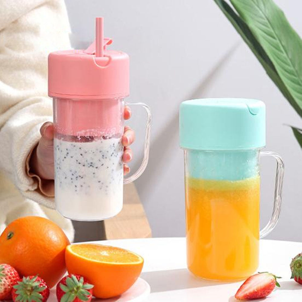 Straw type juicing cup