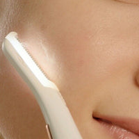 (net) Finishing Touch Flawlbss Derma plane, Lighted Facial Exfoliator and Hair Remover