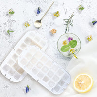 Pressing Ice Lattice Mold, Ice Cube Tray with Lid and Bin, Ice Trays for Freezer with ice scoop storage space for Cocktail Freezer Chilled Drink Refrigerator Storage