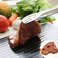 Thawing Plate Aluminum Alloy Quick Thawing Board Kitchen Tool for Freezing Quick Thawing Ingredients Such As Meat, Steak, Chicken and Fish-no Electricity, No Microwave (Black) / 116605