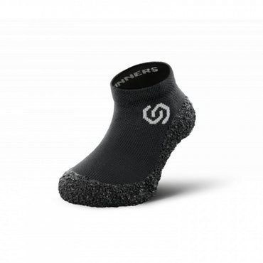 Skinners  Black & White  X Small  36 to 38