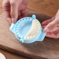 (net) Dumpling Mold Maker Gadgets Dough Press Making Mould Kitchen Home Tool / 22FK220