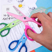Deli E6071 School Scissors  13.5 cm - Karout Online -Karout Online Shopping In lebanon - Karout Express Delivery 